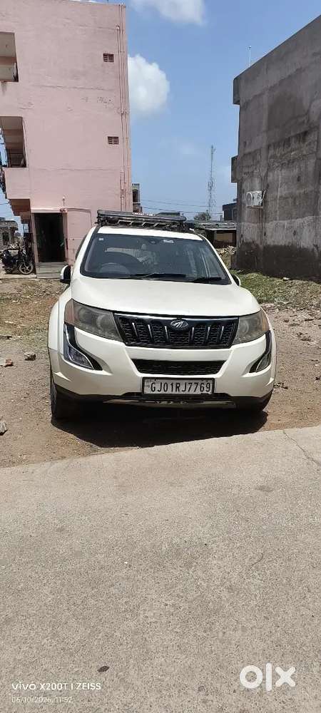 Xuv 500 With Sunroof,best Condition