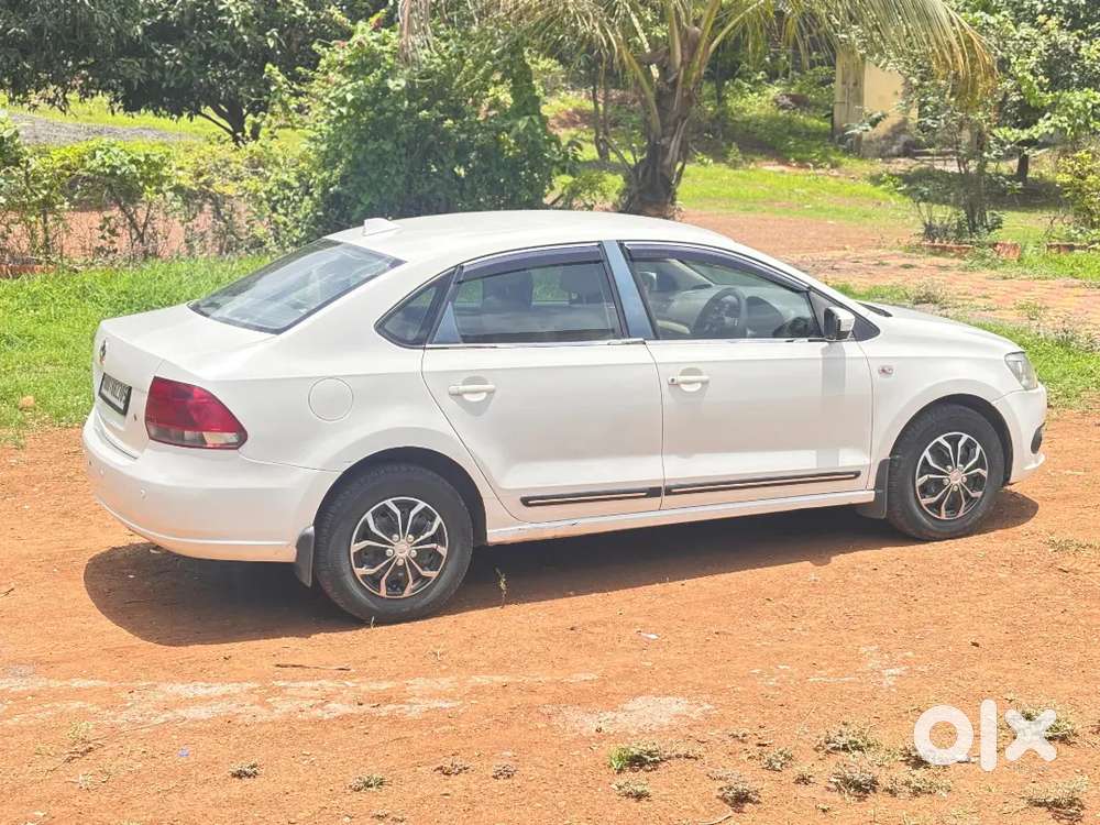 Volkswagen Vento Petrol 2011