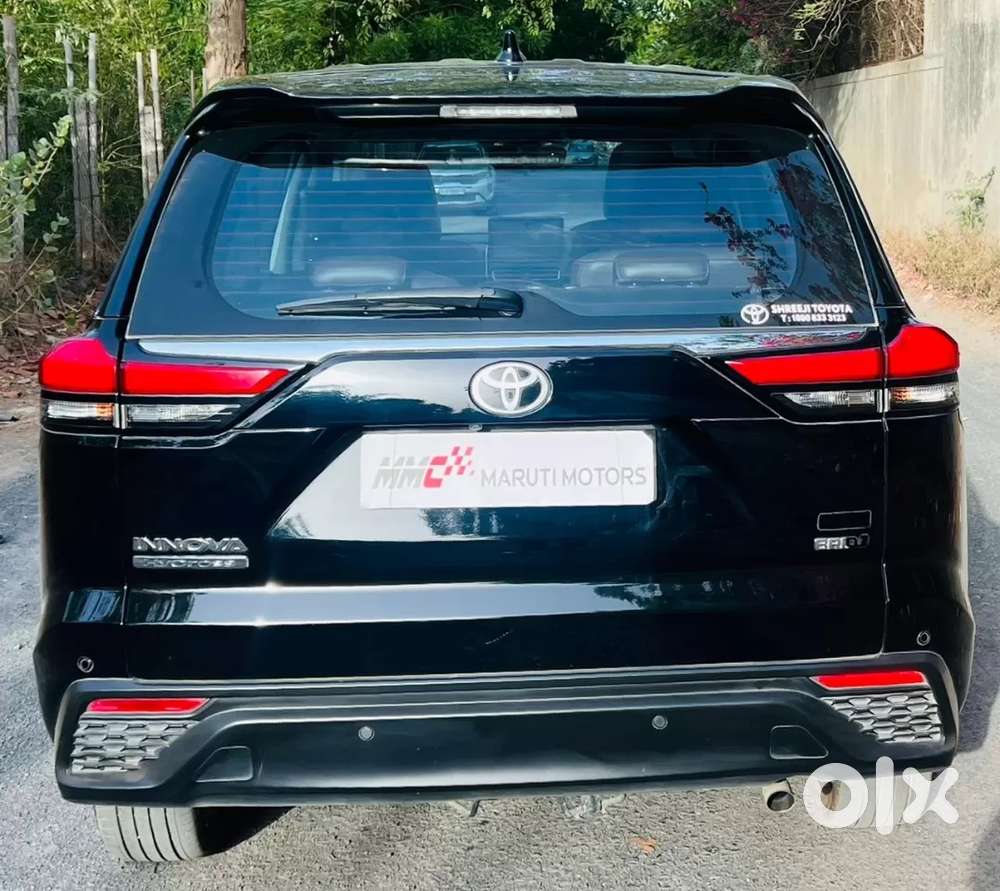 Toyota Innova Hycross 2.0 Zx Hybrid 7 Str, 2025, Petrol