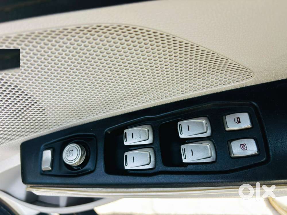 Mahindra Xuv300 W8 Option Diesel, 2022, Diesel