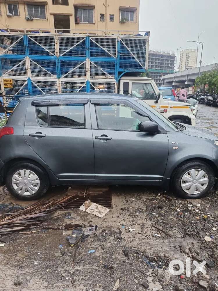 Maruti Suzuki Swift 2009 Petrol 100000 Km Driven