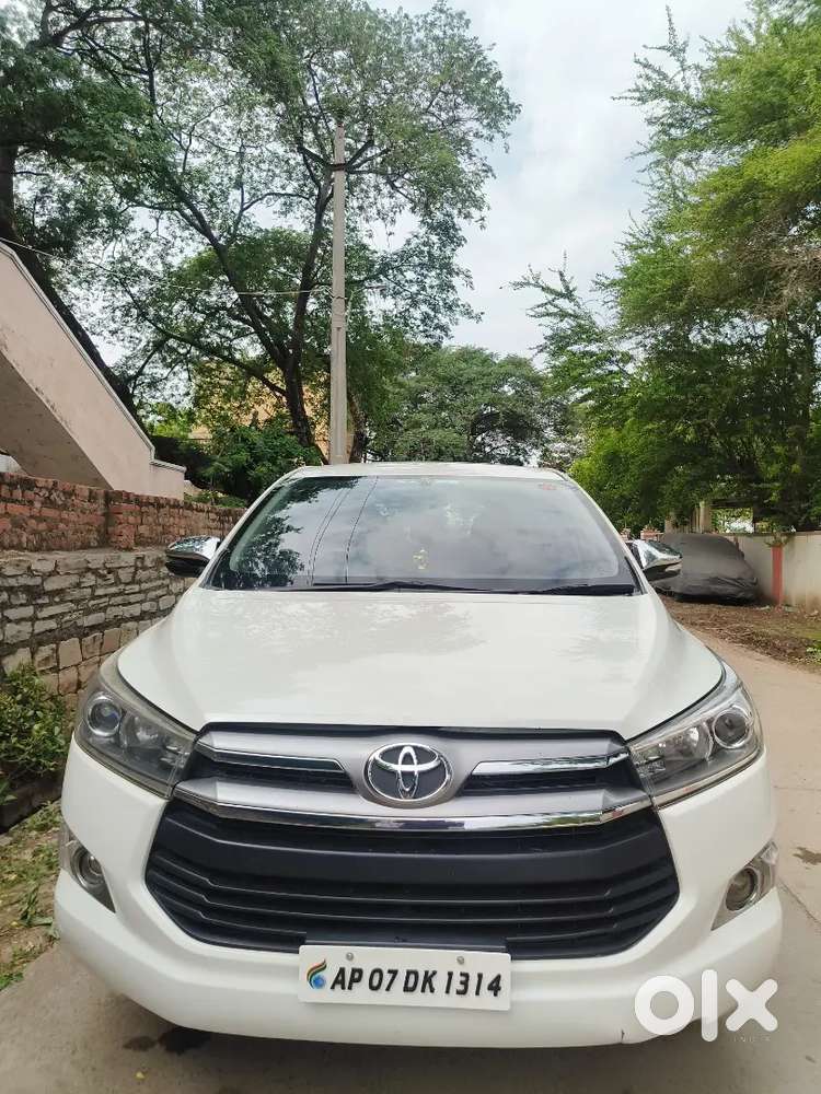 Toyota Innova Crysta 2017