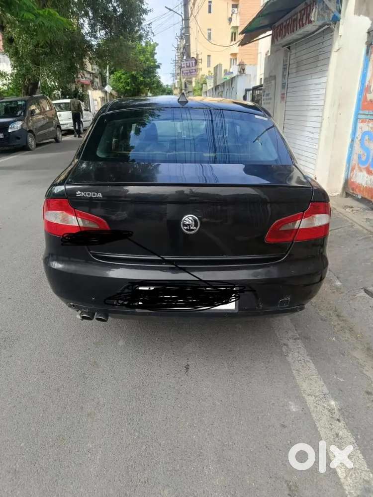 Skoda Superb Elegance 2012