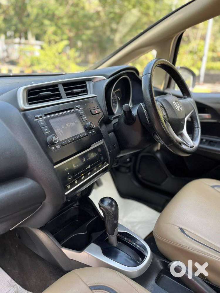 Honda Jazz V Cvt, 2017, Petrol