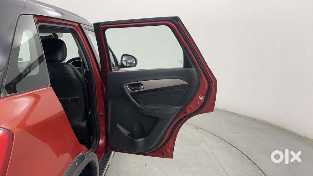 Maruti Suzuki Vitara Brezza Zdi+ Dual Tone Mt, 2016, Diesel