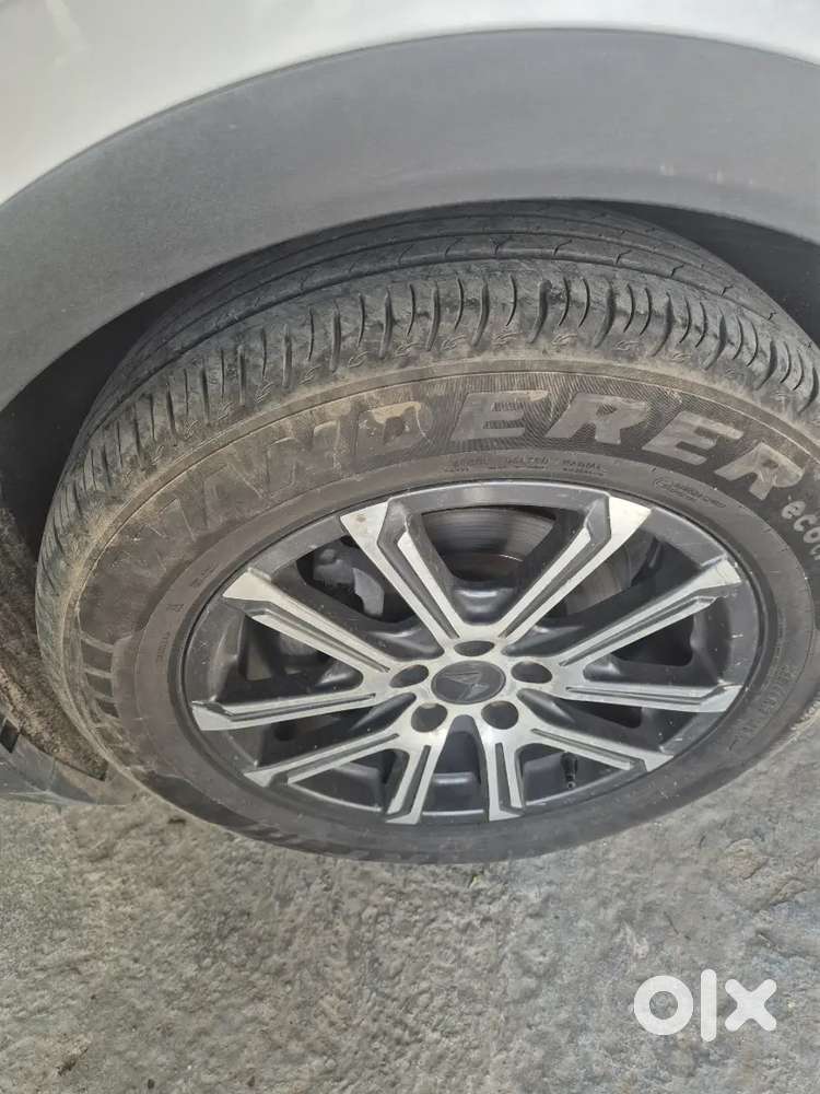 Mahindra Xuv700 2022 Diesel 87000 Km Driven