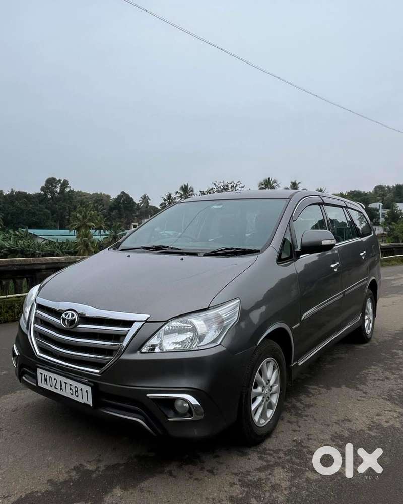 Toyota Innova 2012