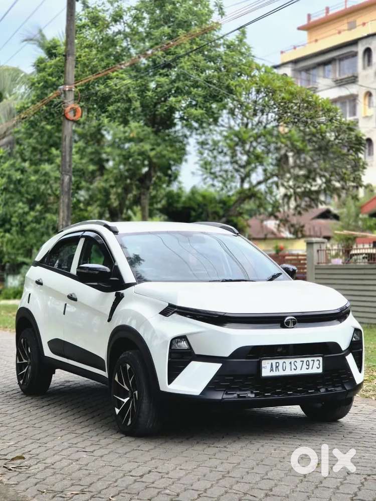 Tata Nexon Smart Plus1.2 Revotron Petrol 5 Mt, 2024, Petrol