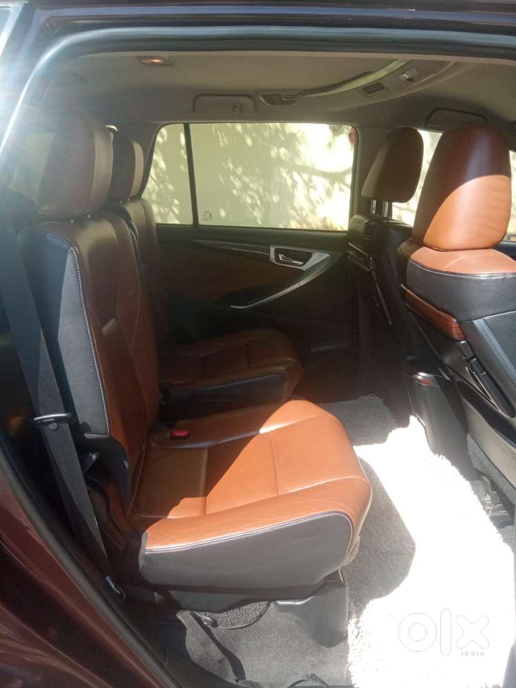 Toyota Innova Crysta 2.8z Automatic, 2016, Diesel