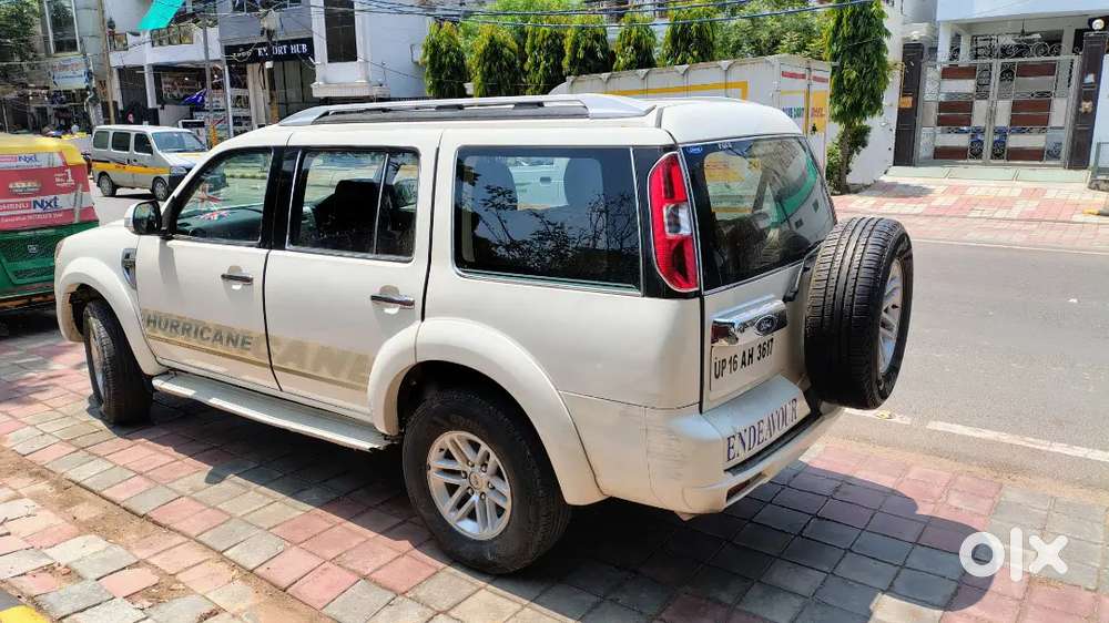 Ford Endeavour Limited 2012