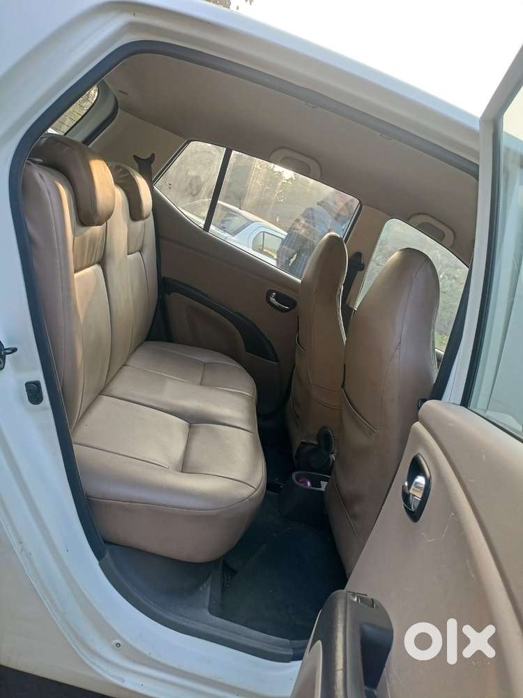 Hyundai I10 Sportz, 2012, Petrol