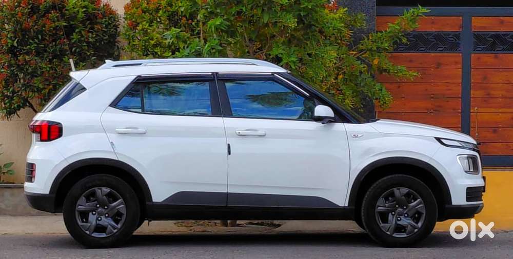 Hyundai Venue 1.2 S Plus, 2025, Petrol