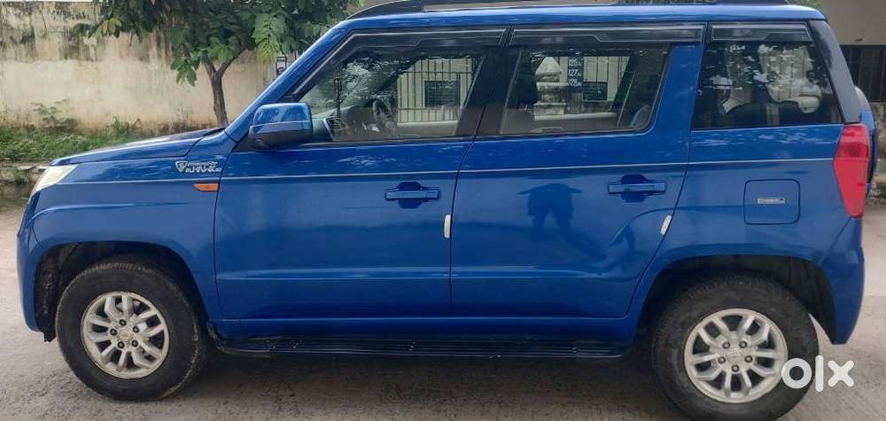 Mahindra Tuv 300 T8 Amt (automatic), 2015, Diesel
