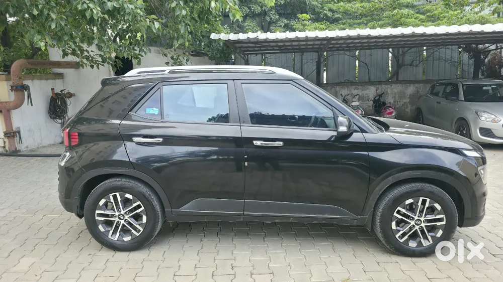 Hyundai Venue Sx(o) Diesel Manual  July 2022  First Owner  88k Kms