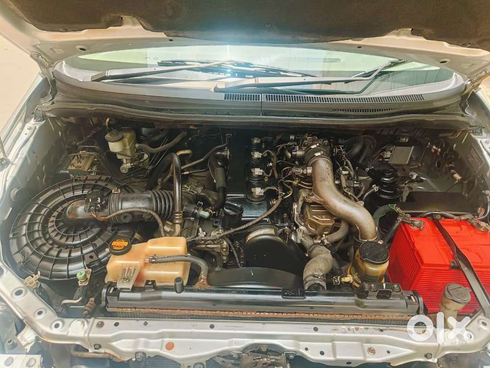 Toyota Innova 2.5 Z Diesel 7 Seater Bs Iv, 2014, Diesel
