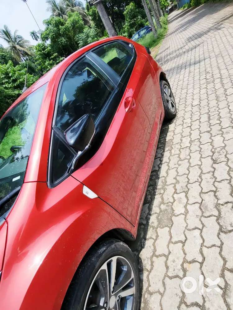Tata Altroz 1.2 Petrol 2020