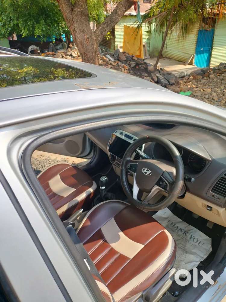 Hyundai I20 Asta 2009 Sunroof With 8 Airbags