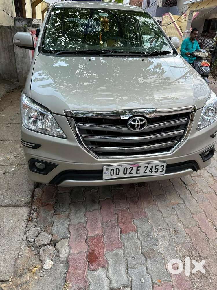 Toyota Innova 2013 Diesel Well Maintained