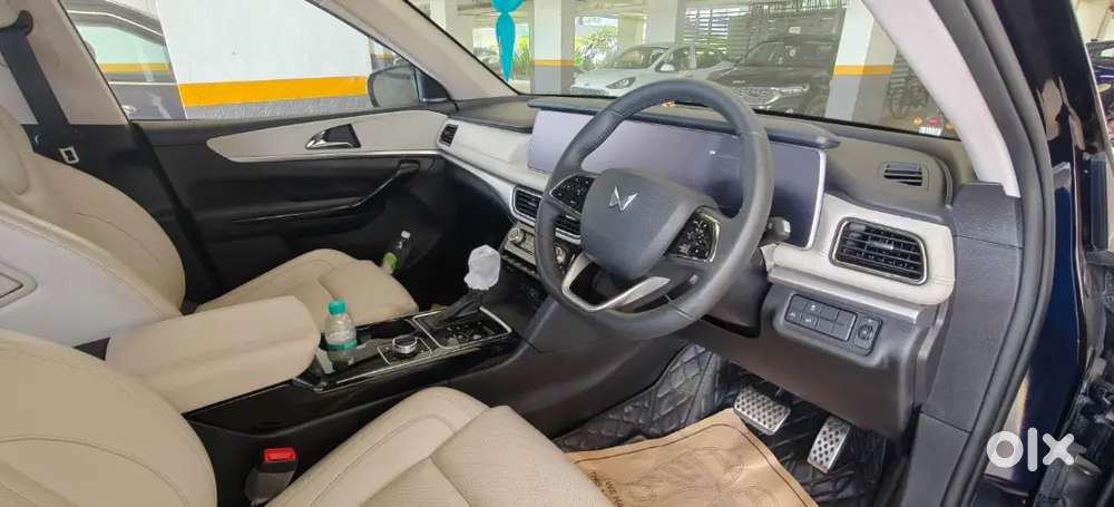 Mahindra Xuv700 Diesel 2025