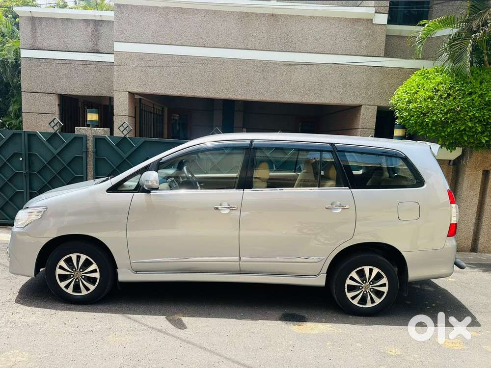 Toyota Innova 2.5 Vx 7 Seater Bs Iv, 2015, Diesel