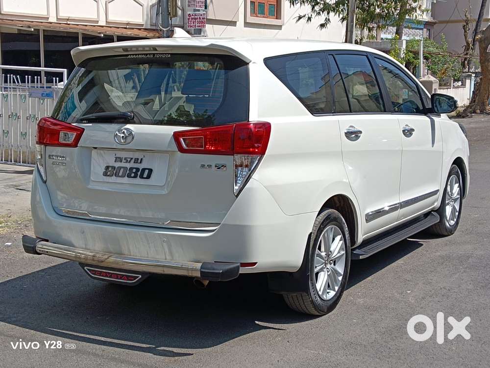 Toyota Innova Crysta