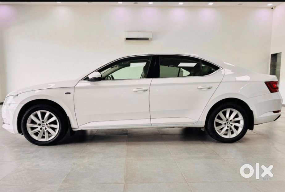 Skoda Superb 2.0 L&k Tsi At, 2017, Petrol