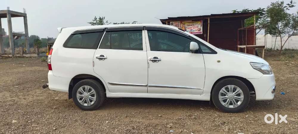 Toyota Innova 2014 Diesel Well Maintained