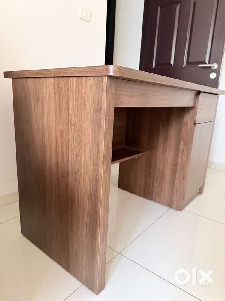 Classic walnut style study table