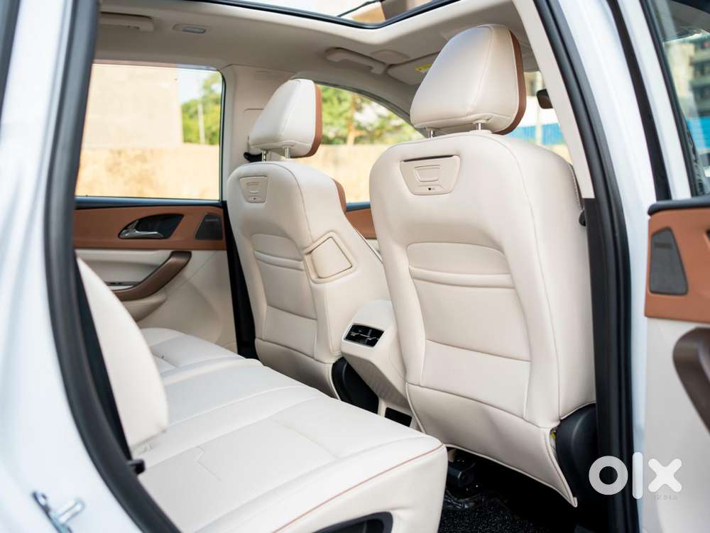 Mahindra Xuv 7xo Ax, 2026, Petrol