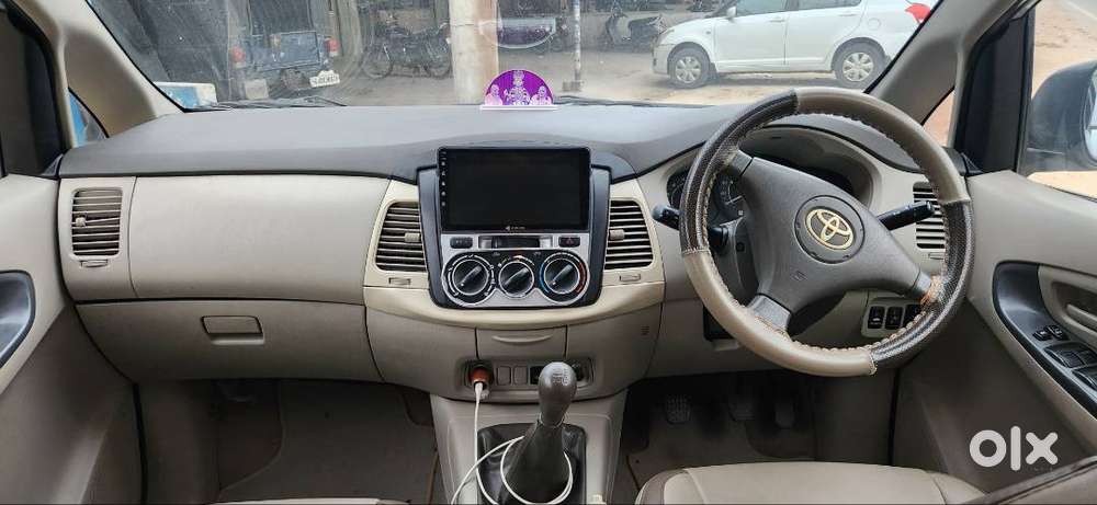 Toyota Innova 2010 Limited Edition
