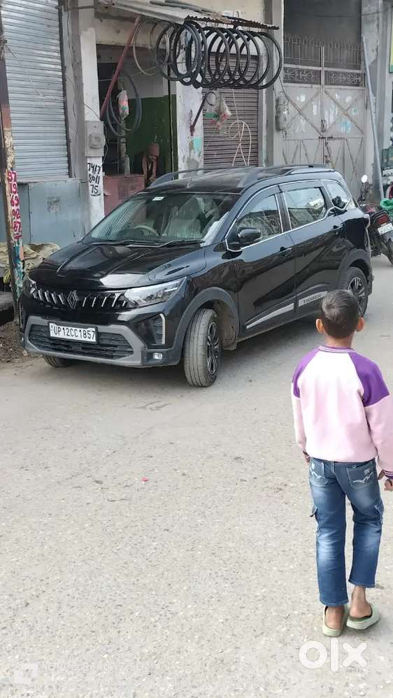 2025 Renault Triber Emotion | Top Model | 7 Seater | Black
