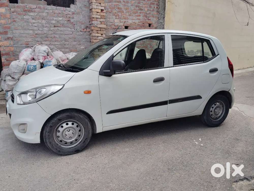 Hyundai I10 Era (2013 Model) For Sale
I Am Selling My 2013 Hyundai I10