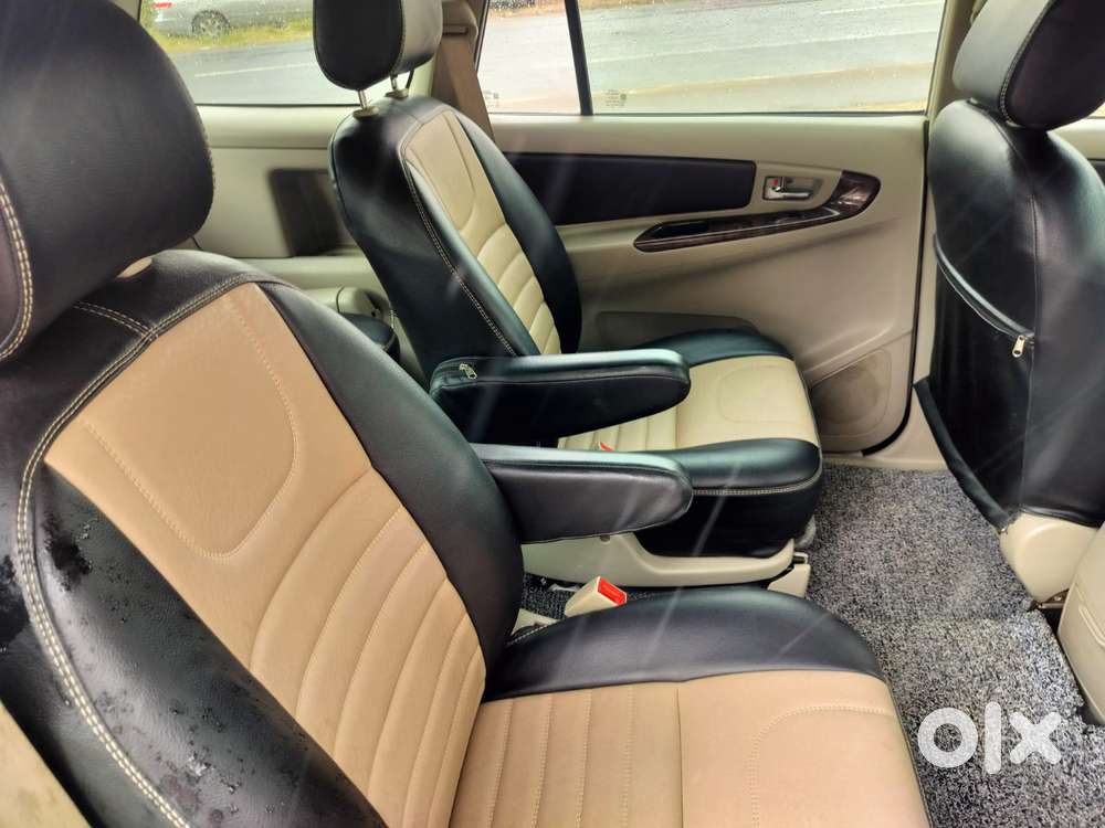 Toyota Innova 2.5 V 7 Str, 2015, Diesel