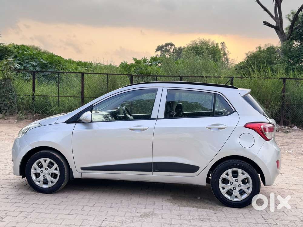 Hyundai Grand I10 Sportz, 2016, Petrol
