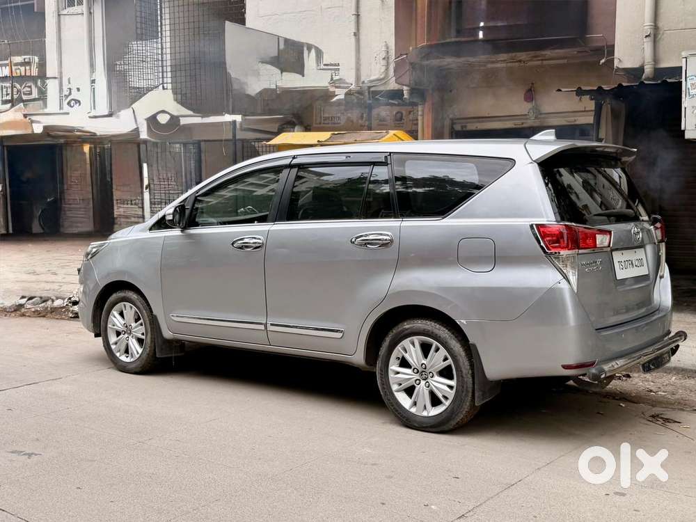 Toyota Innova Crysta 2.8z Automatic, 2016, Diesel