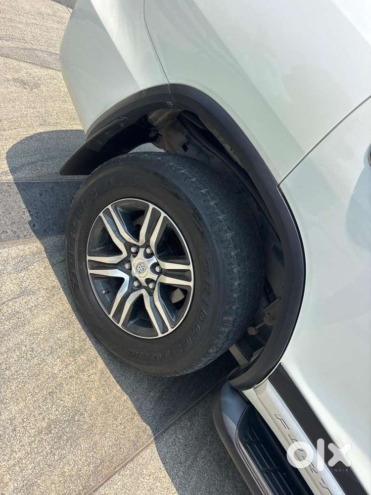 Showroom Track Available, Genuine Reading