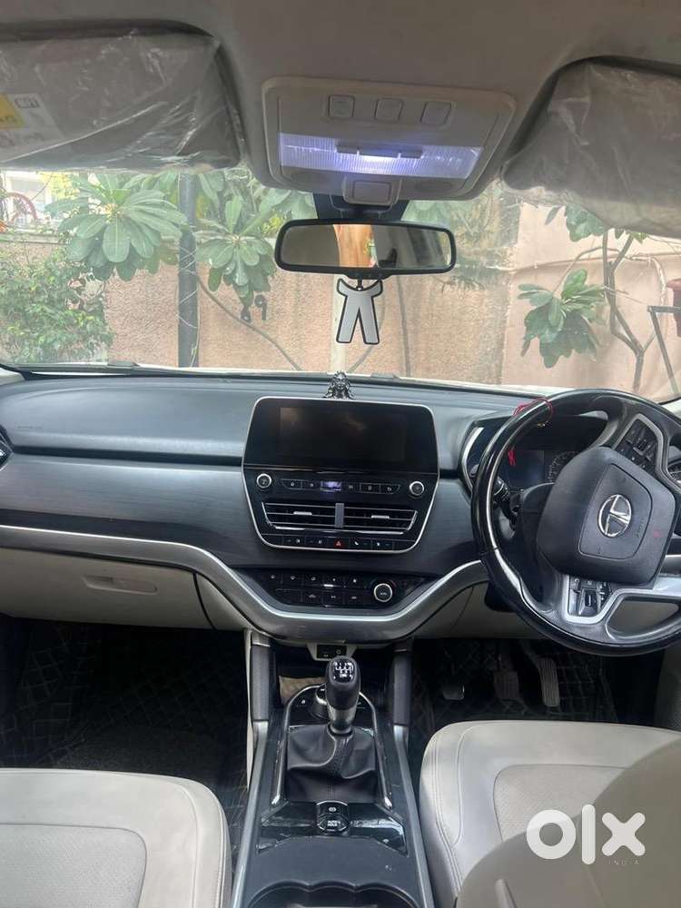 Tata Safari 2021 Top Model