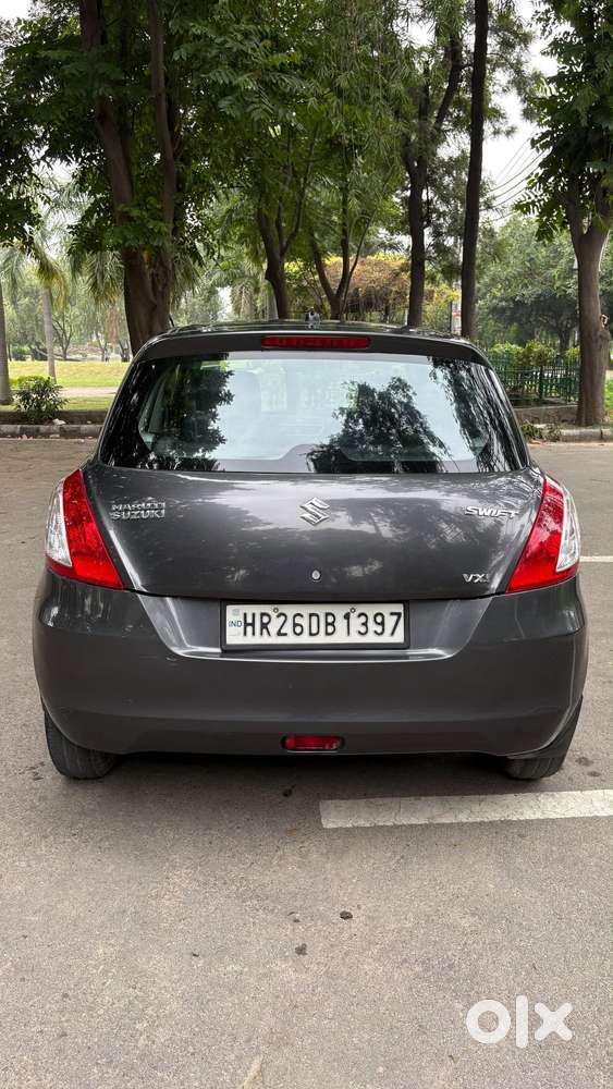 Maruti Suzuki Swift Vxi Abs Bsiv, 2017, Petrol