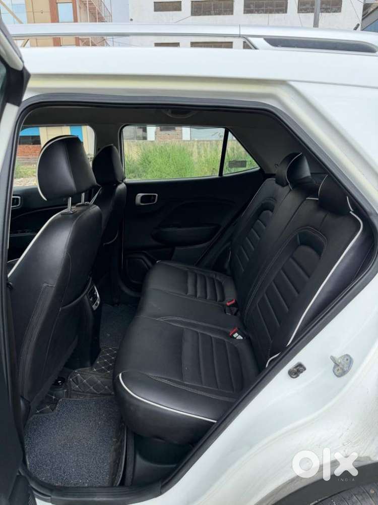 Hyundai Venue S Turbo, 2019, Petrol