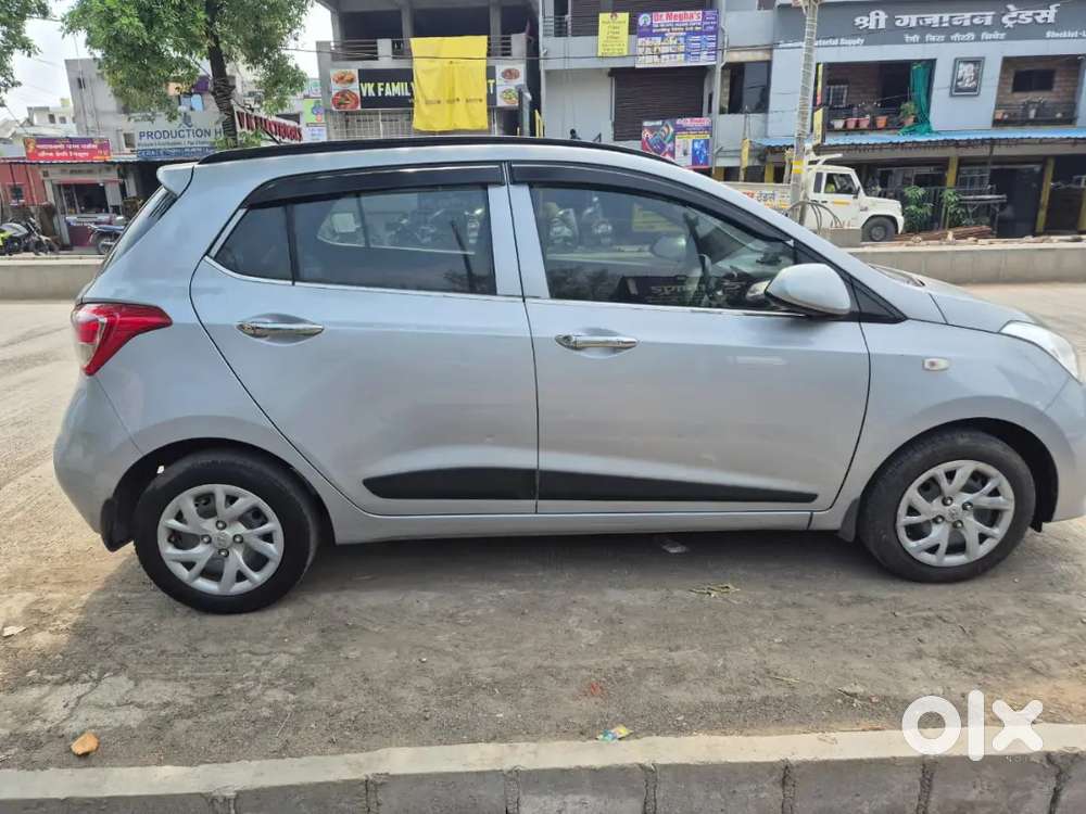Hyundai Grand I10 2020 Petrol 40000 Km Driven