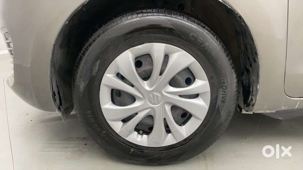 Maruti Suzuki Swift Amt Vvt Vxi, 2018, Petrol