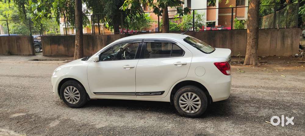 Maruti Suzuki Swift Dzire 1.2 Vxi Bsiv, 2017, Petrol