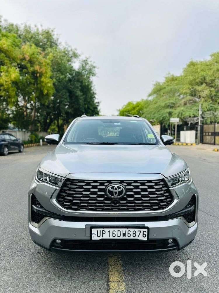 Toyota Innova Hycross 2.0 Zx Hybrid 7 Str, 2023, Petrol