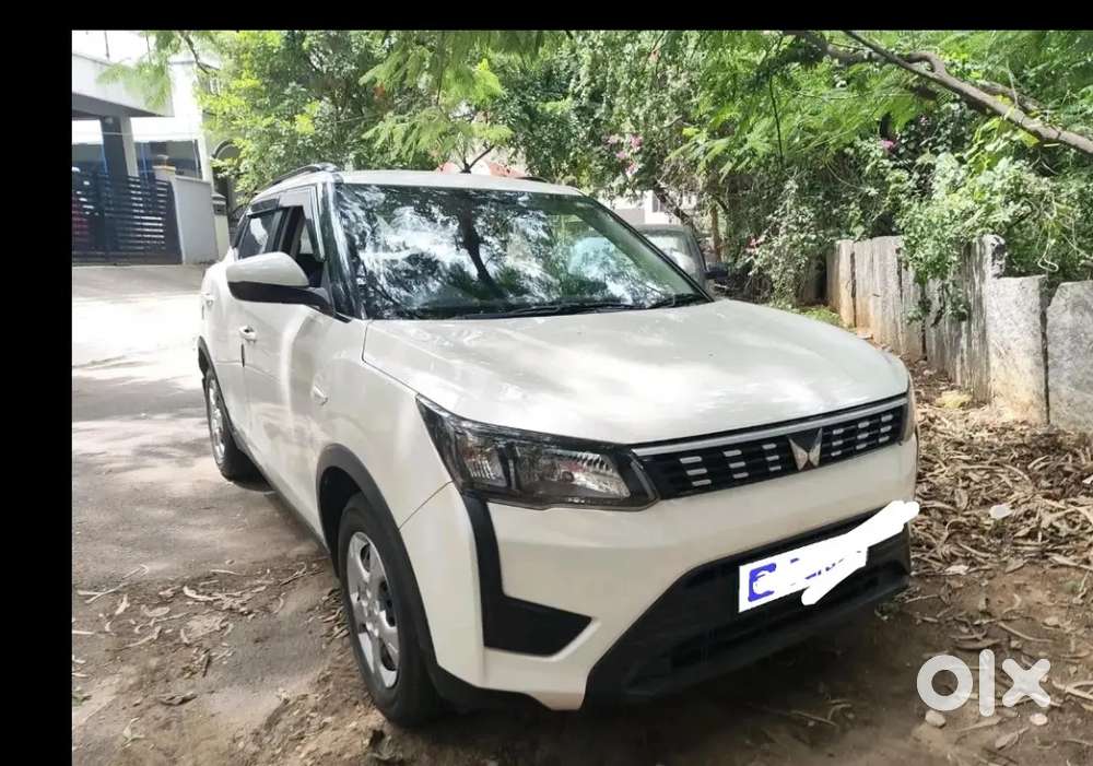Mahindra Xuv300 1.2 W6 Petrol Automatic 2022