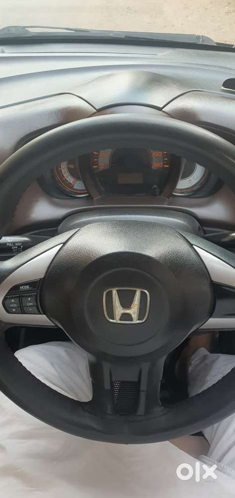 Honda Brio, 2013, Petrol