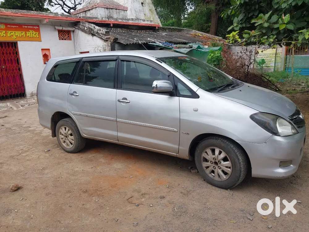 Toyota Innova 2010 Diesel Well Maintained