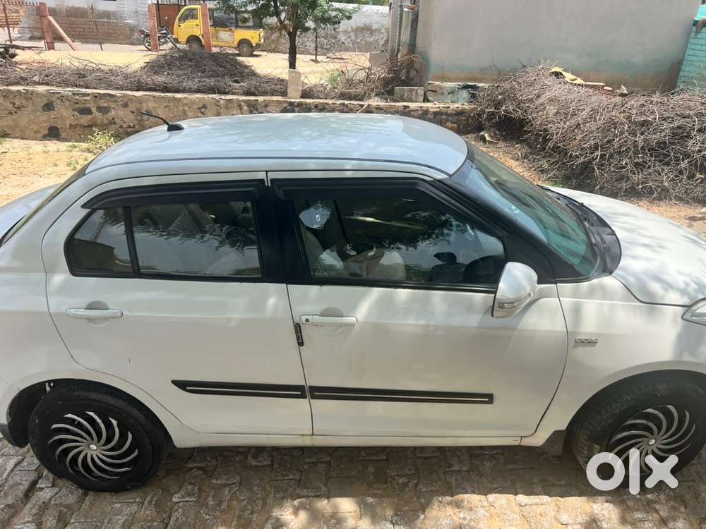 2nd Maruti Swift Dzire 2015 Diesel Manual