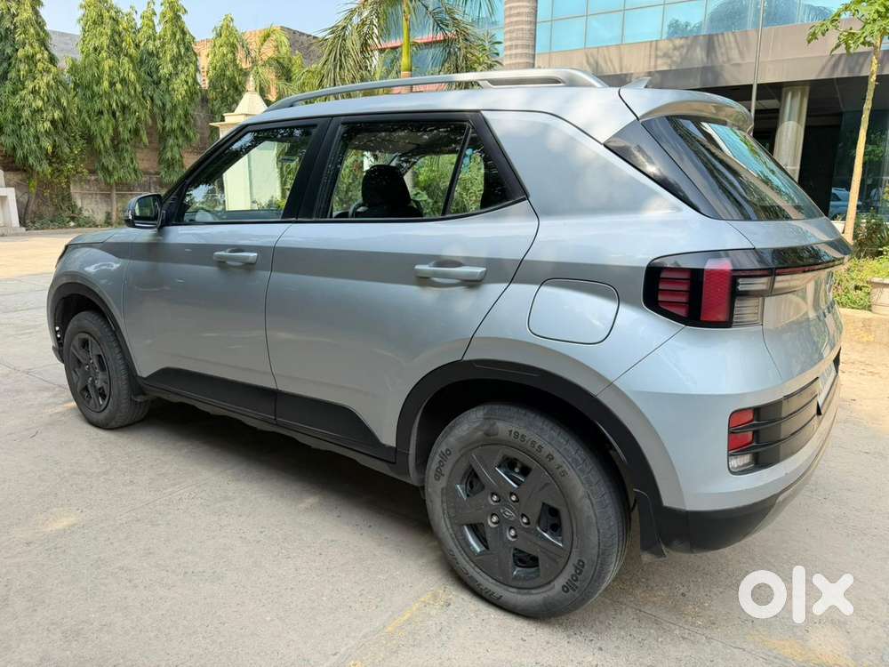 Hyundai Venue 1.2 S (o), 2023, Petrol