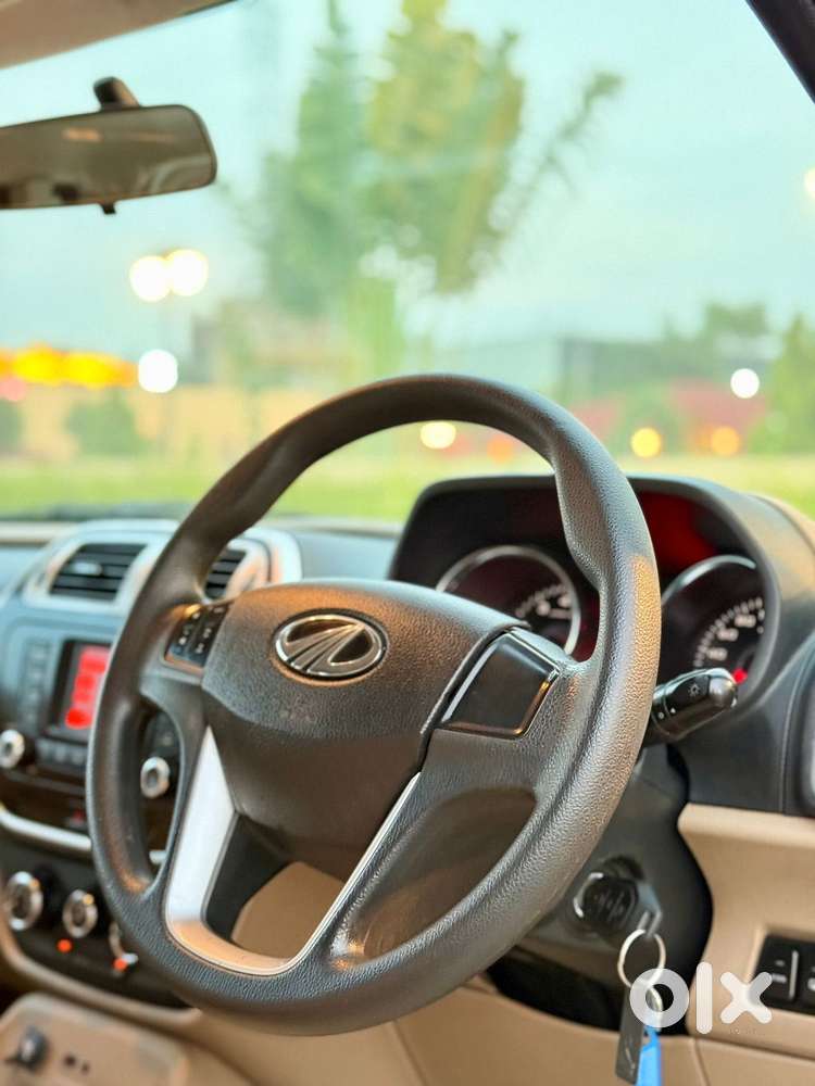 Mahindra Tuv 300 Mhawk100 T8, 2016, Diesel