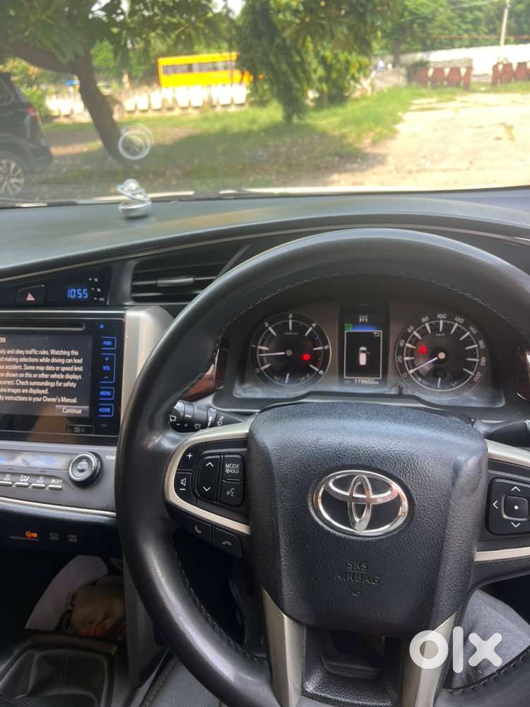 Toyota Innova Crysta 2017